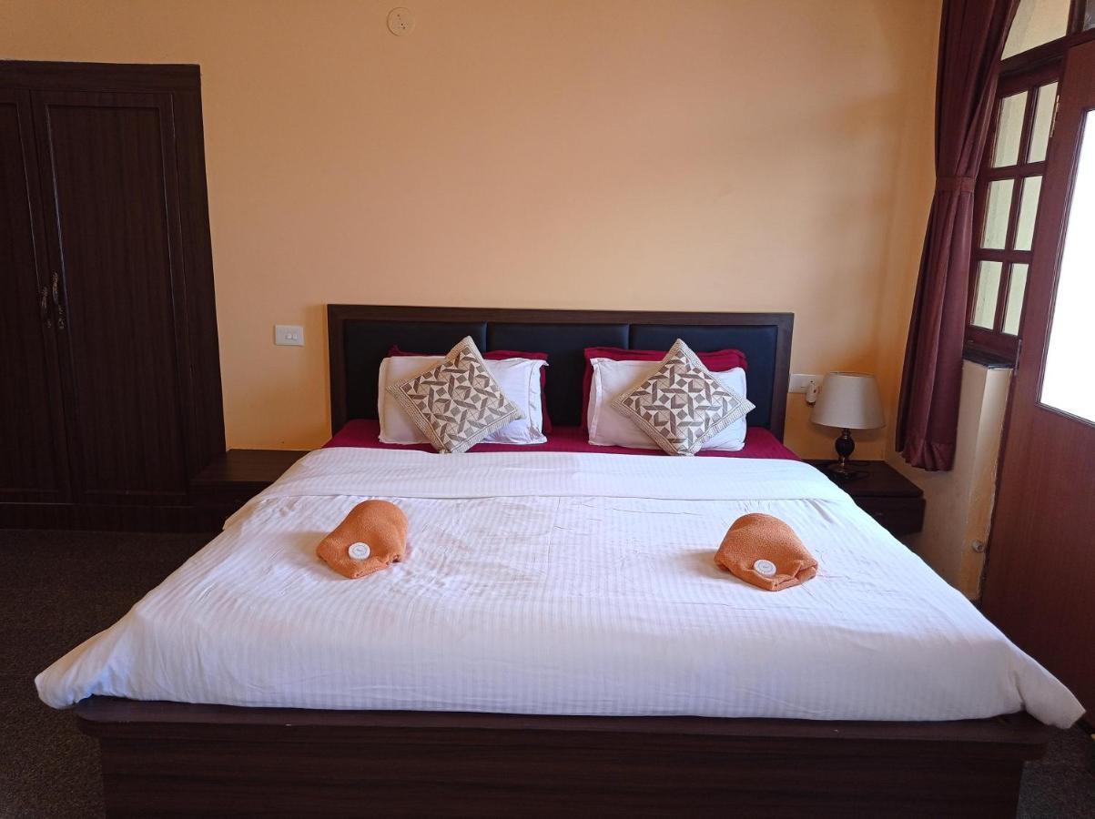 Jas Guest house Mobor